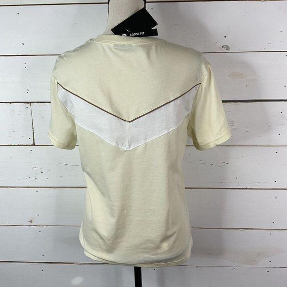 New Nike Cotton Heritage TShirt Short Sleeve Desert Dust Yellow Women's Large - Picture 2 of 6
